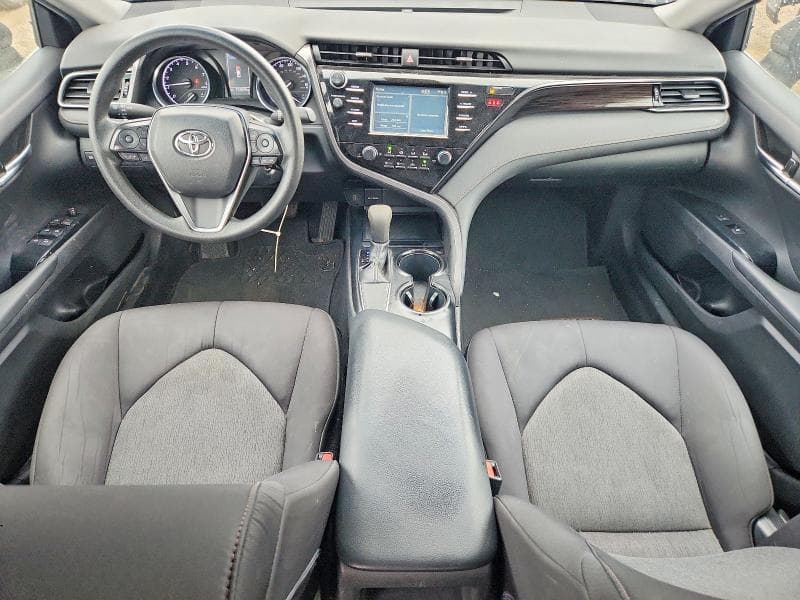 2019 TOYOTA CAMRY LE 8