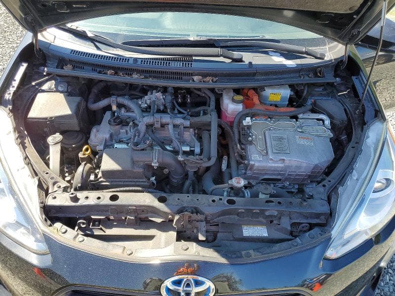 2017 TOYOTA PRIUS C TWO 12