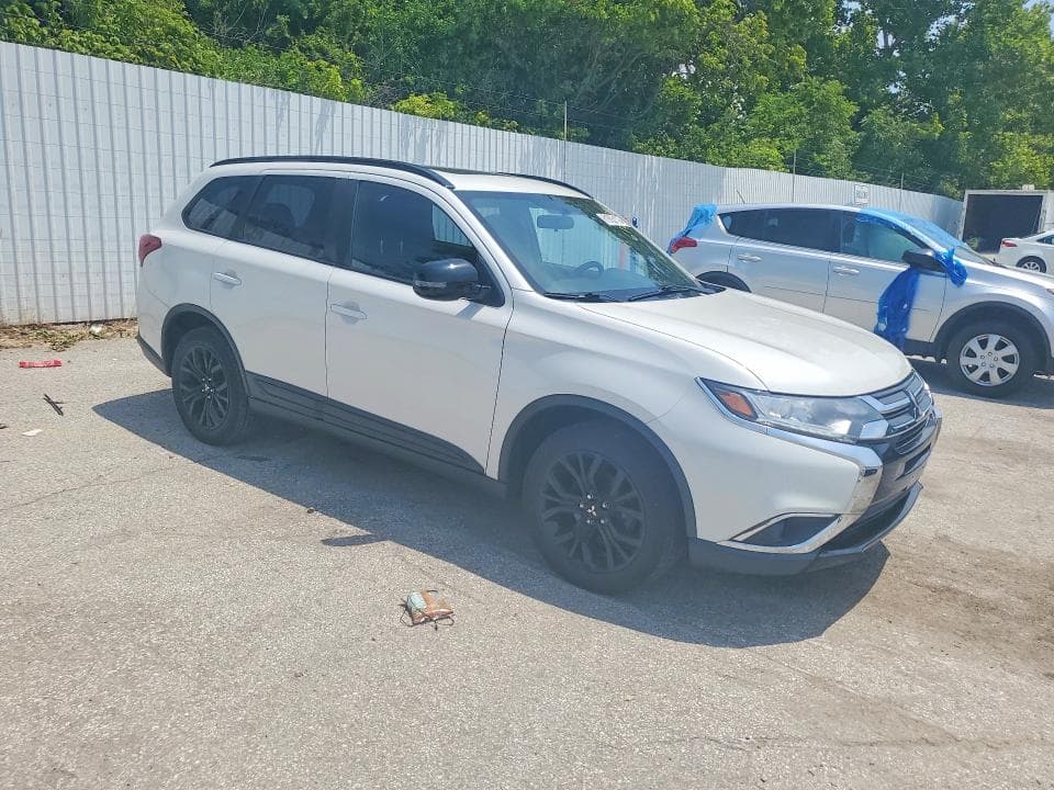2018 MITSUBISHI OUTLANDER SE 4
