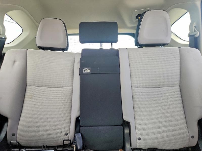 2017 TOYOTA RAV4 HYBRID XLE 10