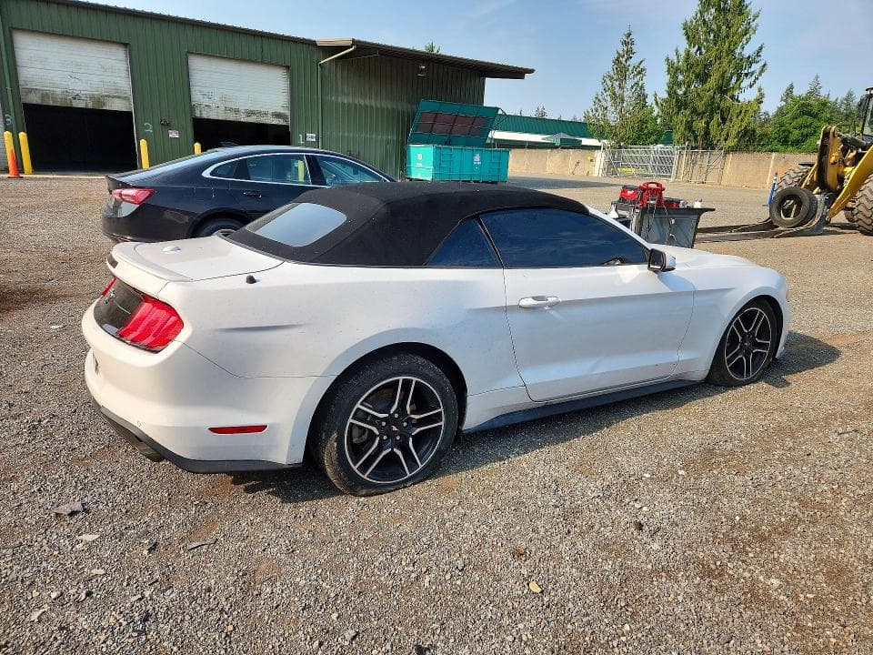 2021 FORD MUSTANG 3