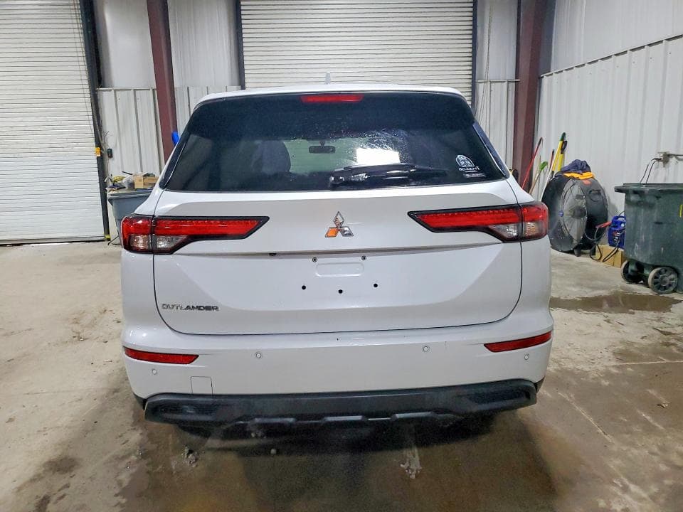 2022 MITSUBISHI OUTLANDER ES 6
