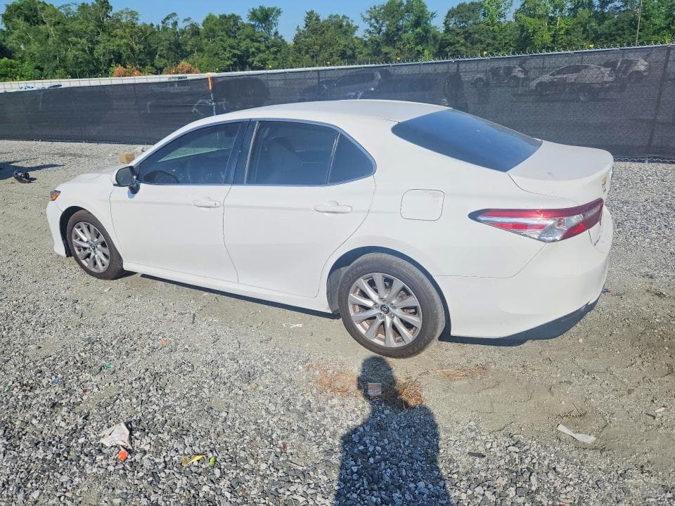 2018 TOYOTA CAMRY LE 2