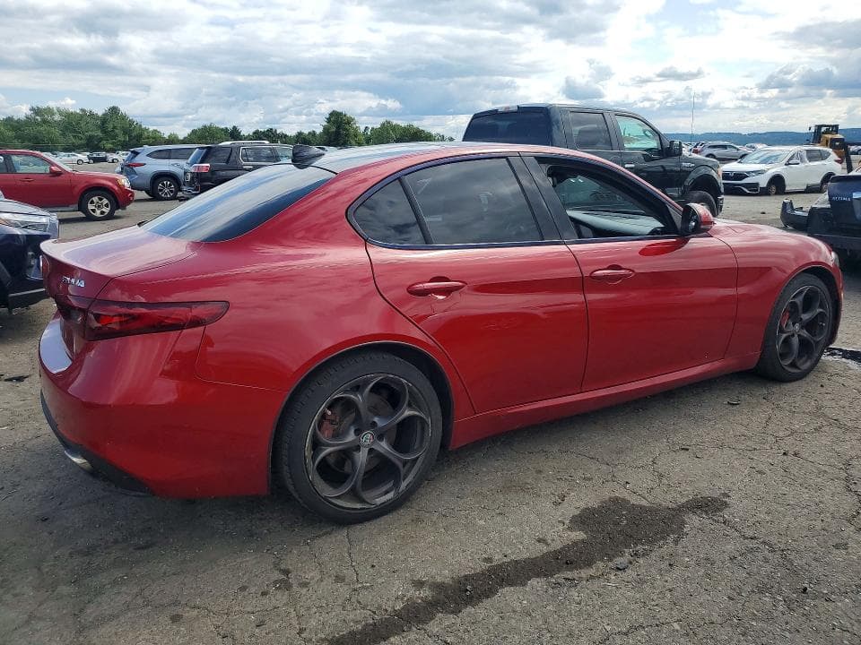 2018 ALFA ROMEO GIULIA TI Q4 3