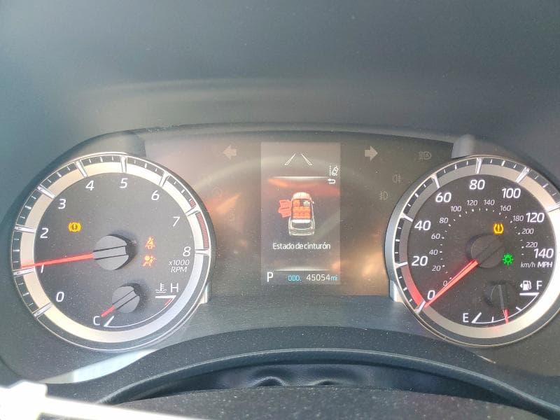 2021 TOYOTA HIGHLANDER LE 9