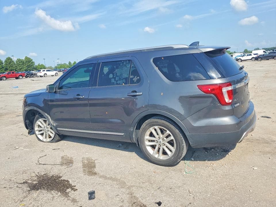 2017 FORD EXPLORER XLT 2
