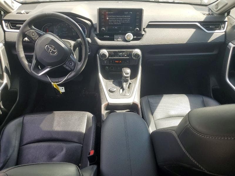 2020 TOYOTA RAV4 LIMITED 8