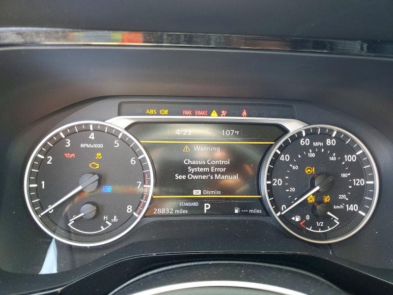 2024 NISSAN PATHFINDER SL 9