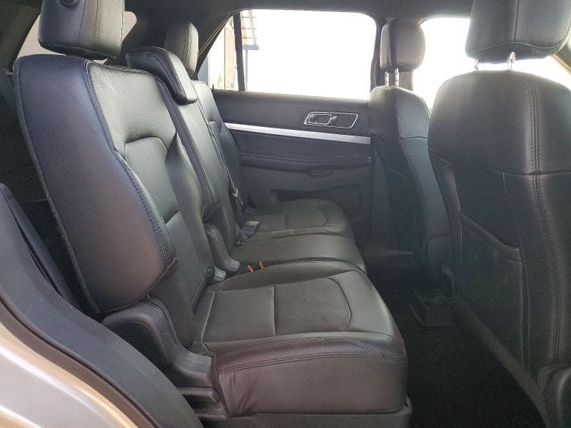 2017 FORD EXPLOR XLT 10