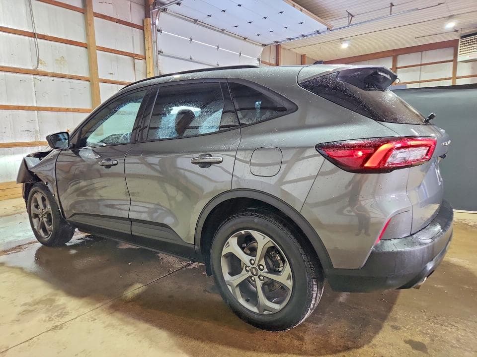 2026 FORD ESCAPE ST LINE 2