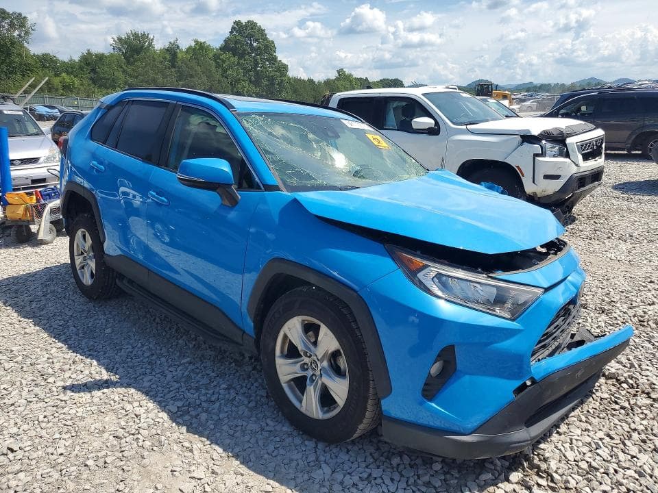 2019 TOYOTA RAV4 XLE 4