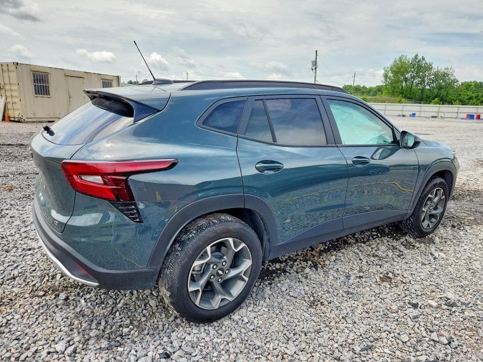 2025 CHEVROLET TRAX 1LT 3