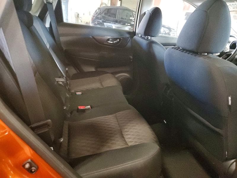 2018 NISSAN ROGUE SV 10