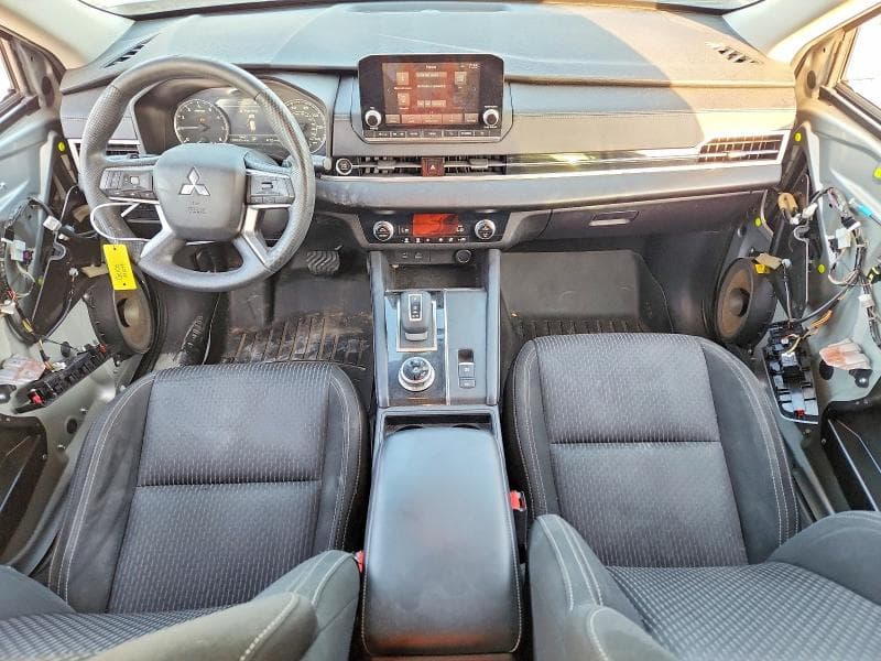 2022 MITSUBISHI OUTLANDER ES 8