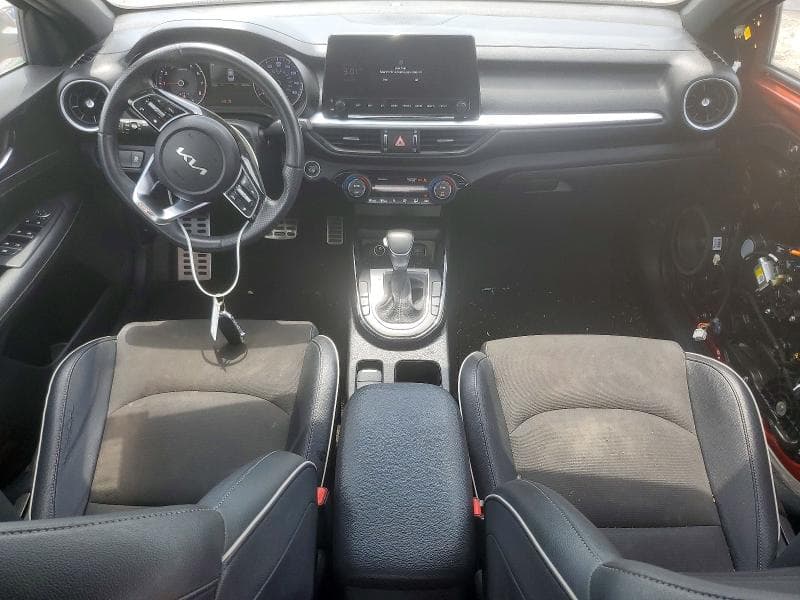 2023 KIA FORTE GT LINE 8