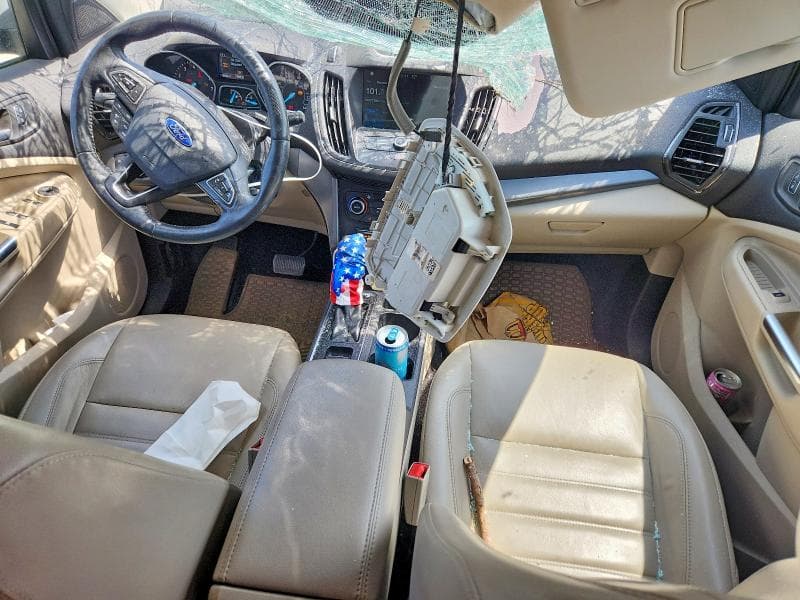 2018 FORD ESCAPE SEL 8