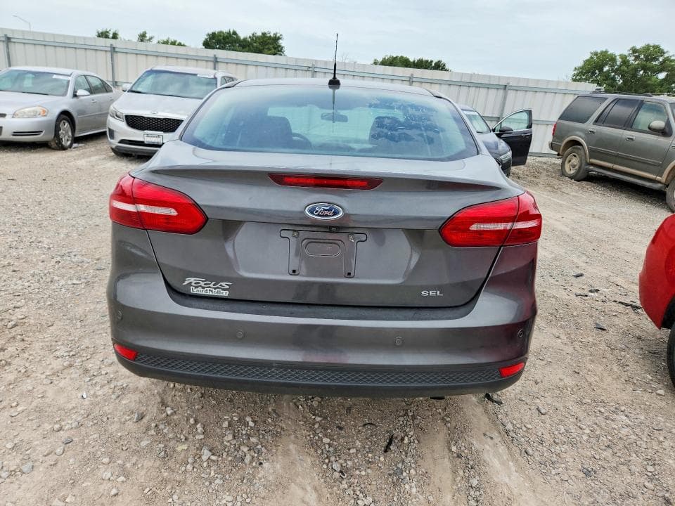 2017 FORD FOCUS SEL 6