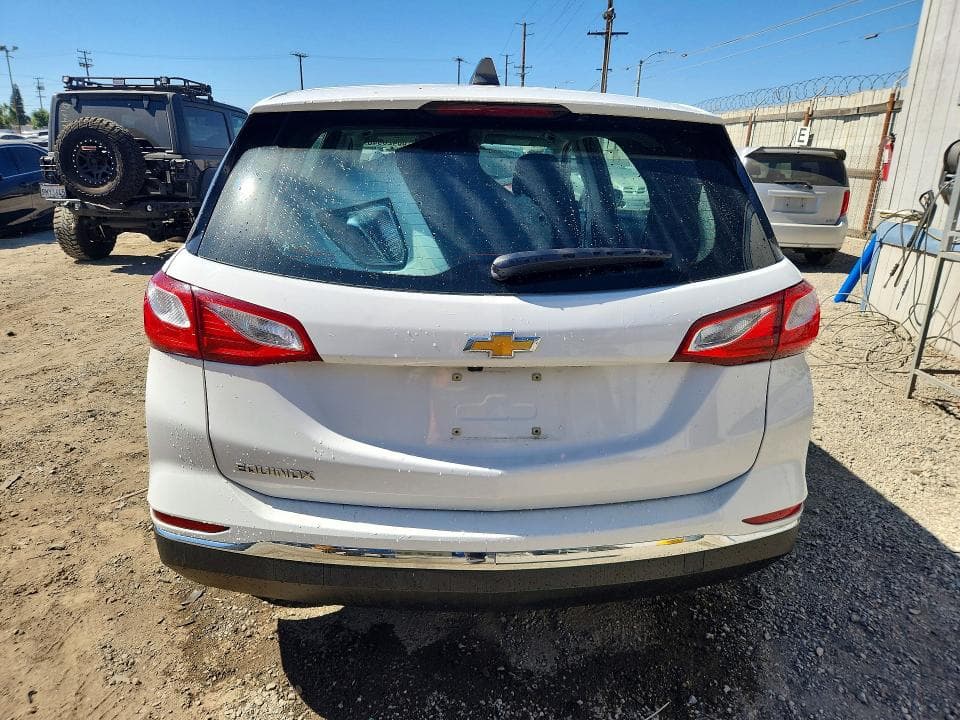 2018 CHEVROLET EQUINOX LS 6