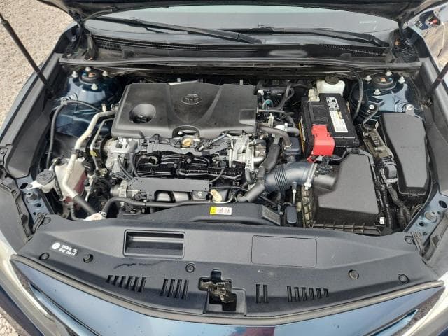 2019 TOYOTA CAMRY SE 11