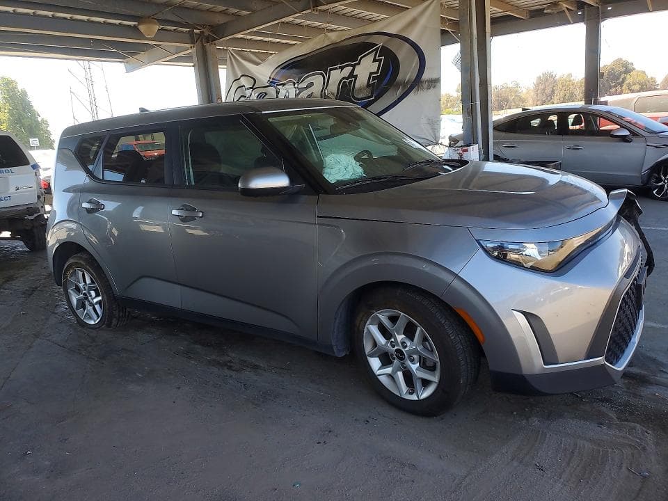 2024 KIA SOUL LX 4