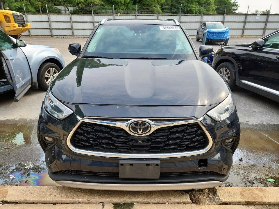 2023 TOYOTA HIGHLANDER PLATINUM 5