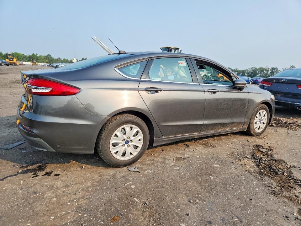 2019 FORD FUSION S 3