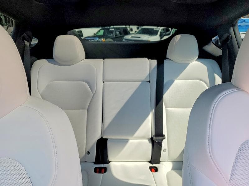 2026 TESLA MODEL Y 10