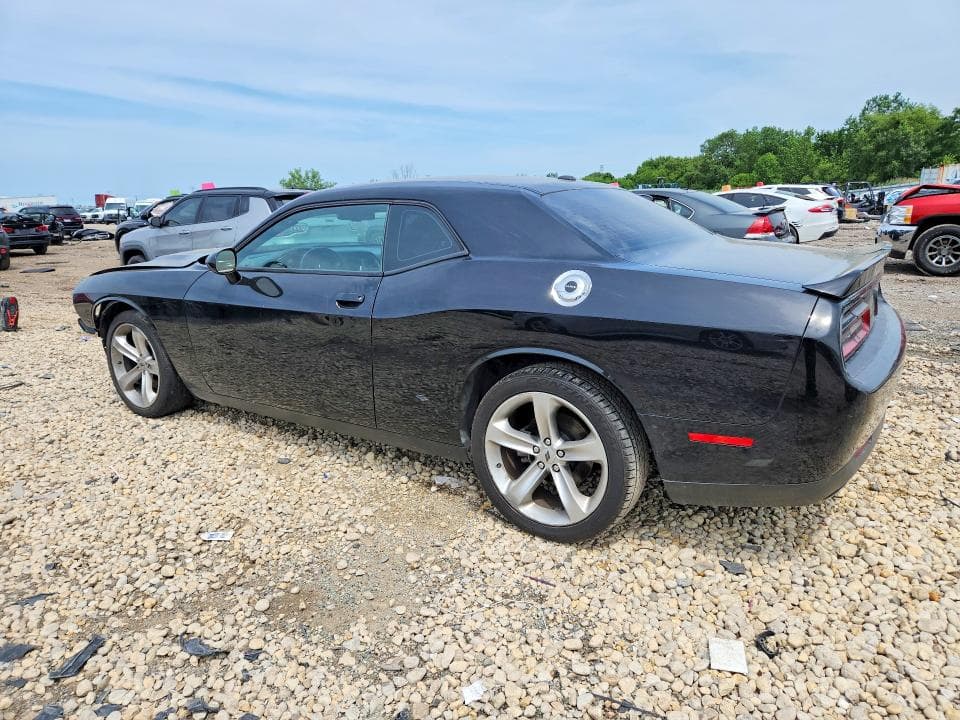 2018 DODGE CHALLENGER SXT 2