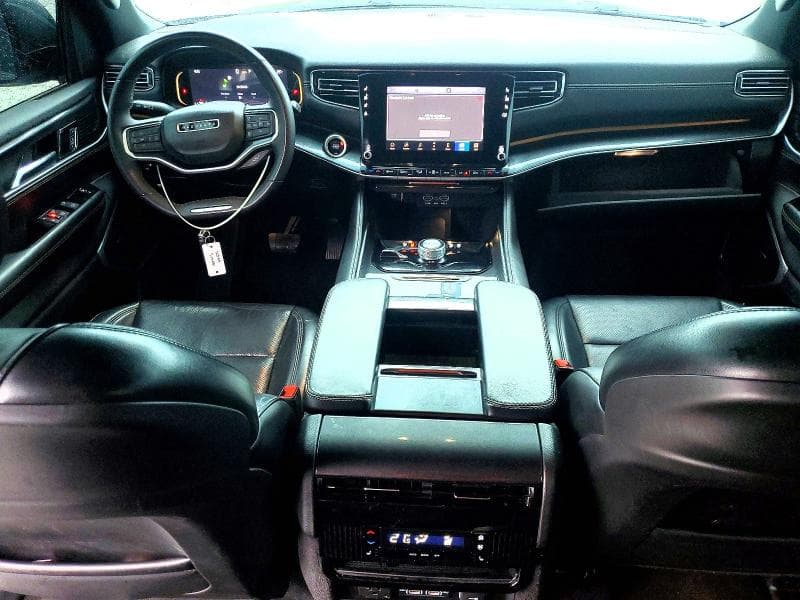 2022 JEEP WAGONEER SERIES I 8