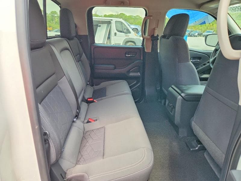 2025 NISSAN FRONTIER SV 10