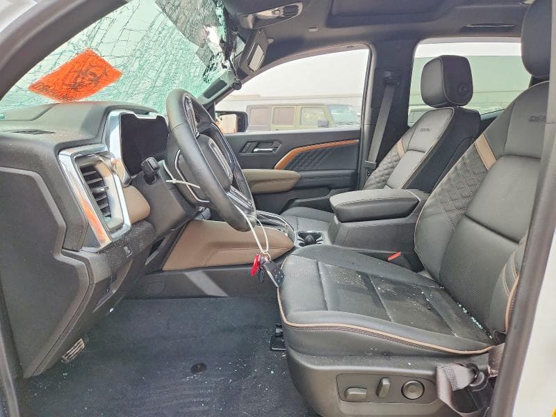 2024 GMC CANYON DENALI 7