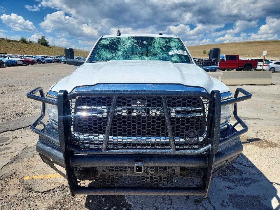 2022 RAM 3500 TRADESMAN 5