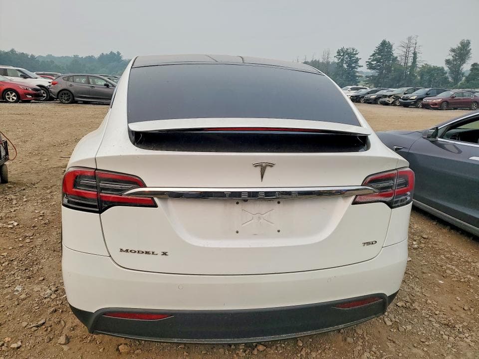 2017 TESLA MODEL X 6