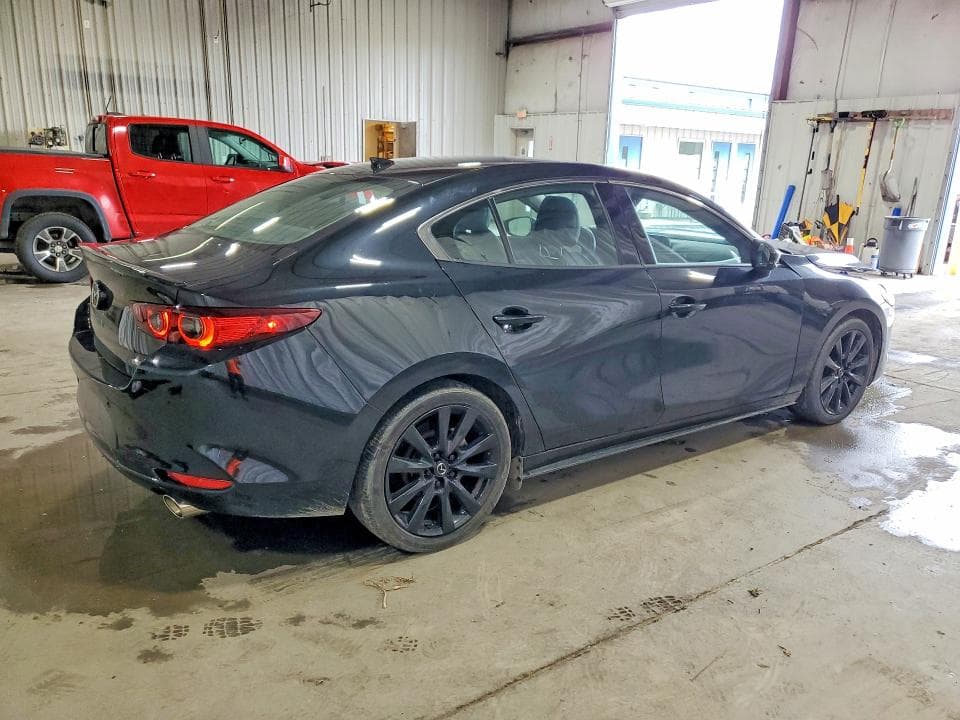 2023 MAZDA 3 PREMIUM PLUS 3