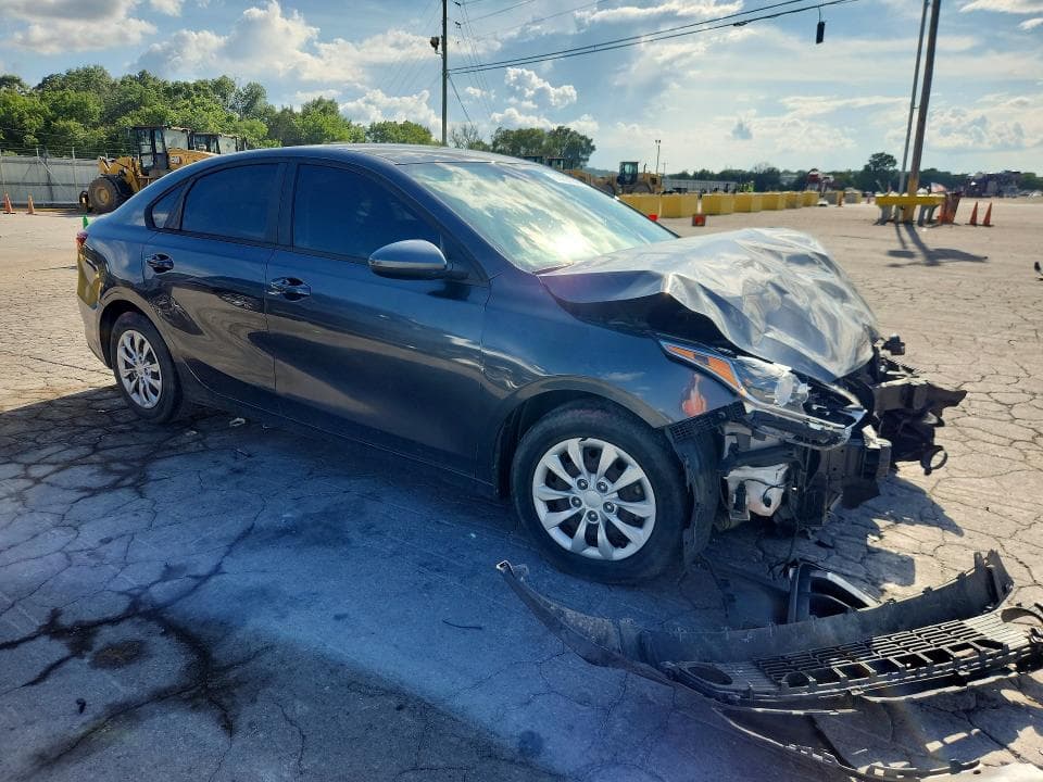 2021 KIA FORTE FE 4