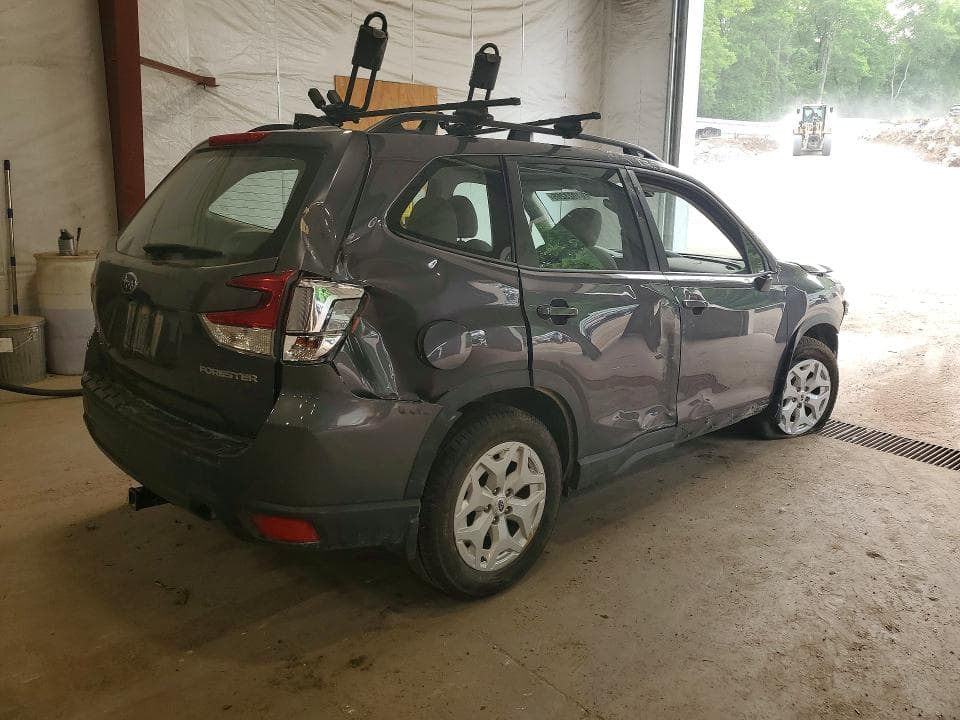 2024 SUBARU FORESTER 3