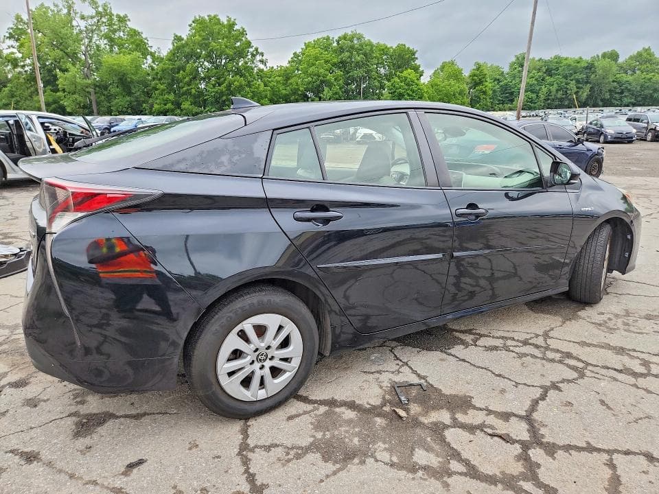 2017 TOYOTA PRIUS TWO 3