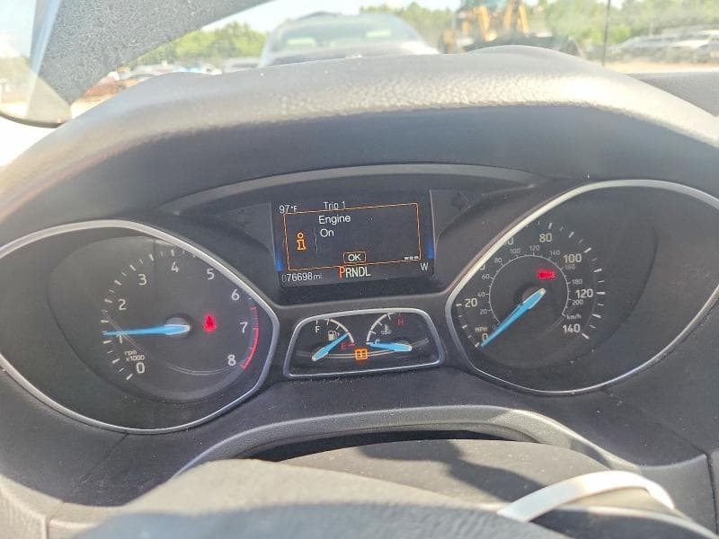 2017 FORD FOCUS SE 9