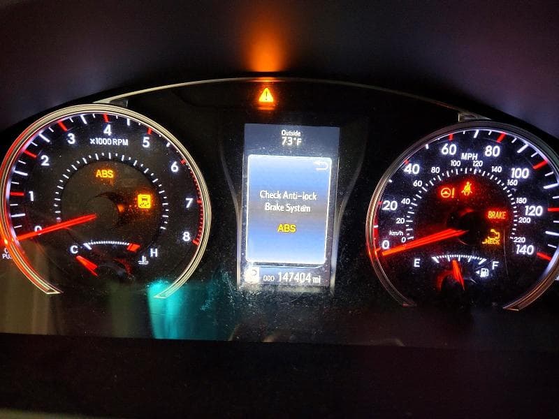 2017 TOYOTA CAMRY SE 9