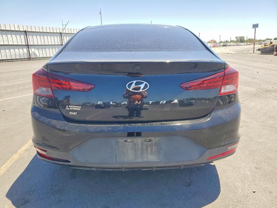 2019 HYUNDAI ELANTRA SE 6