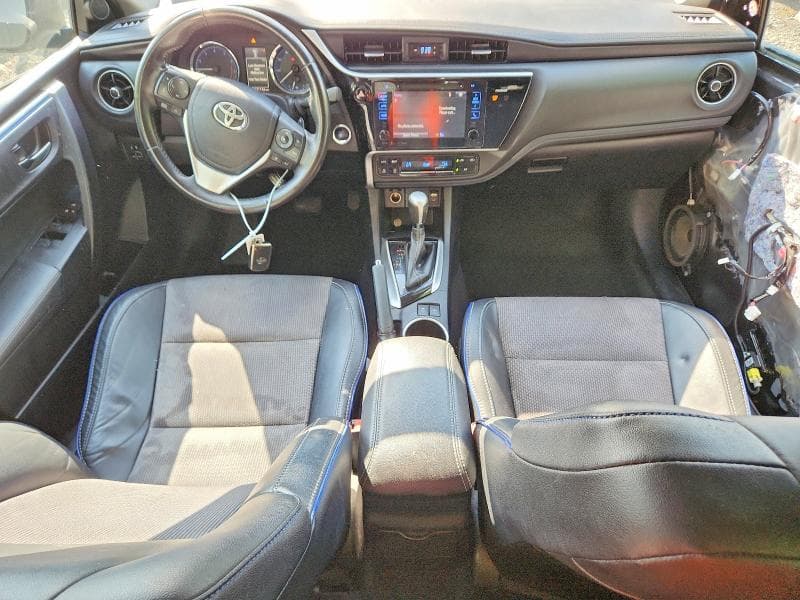 2017 TOYOTA COROLLA SE 8