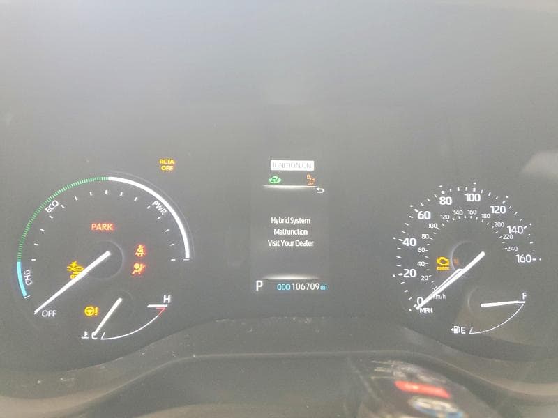 2021 TOYOTA SIENNA LE 9