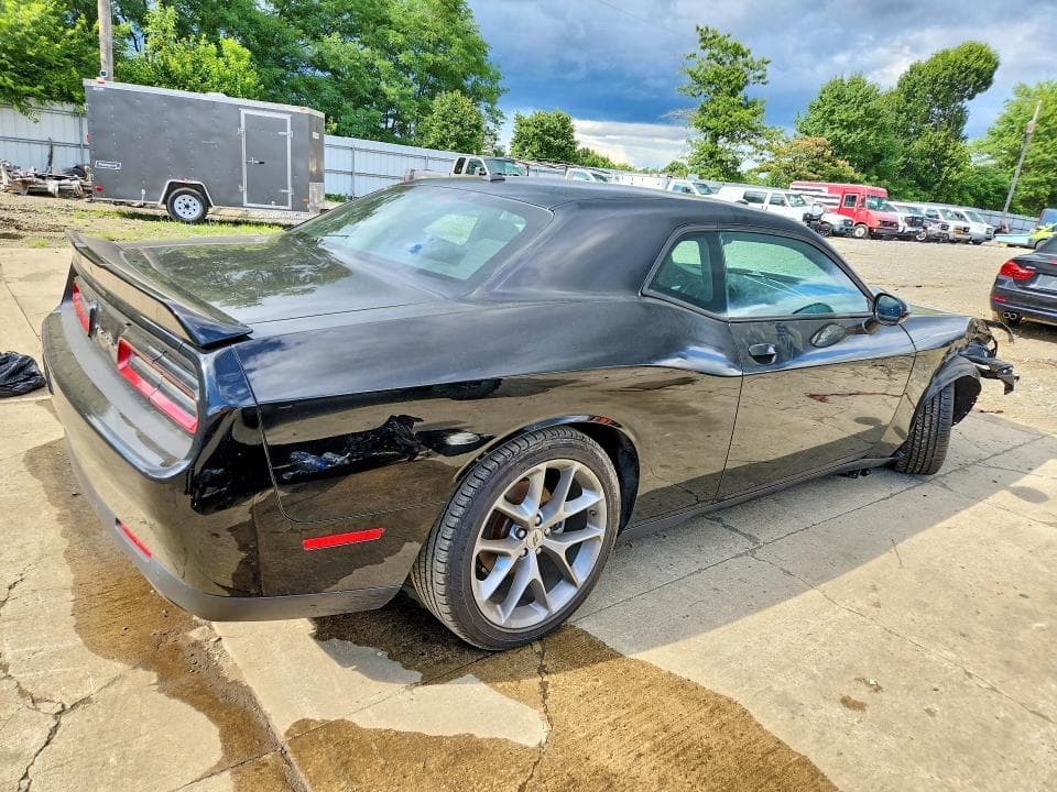 2022 DODGE CHALLENGER GT 3