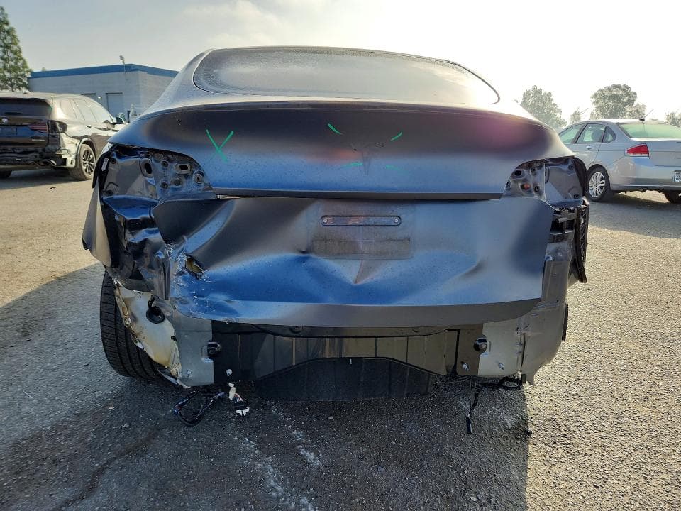 2021 TESLA MODEL Y 6