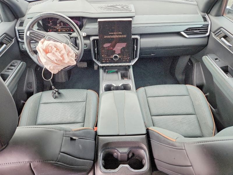 2024 GMC ACADIA AT4 8