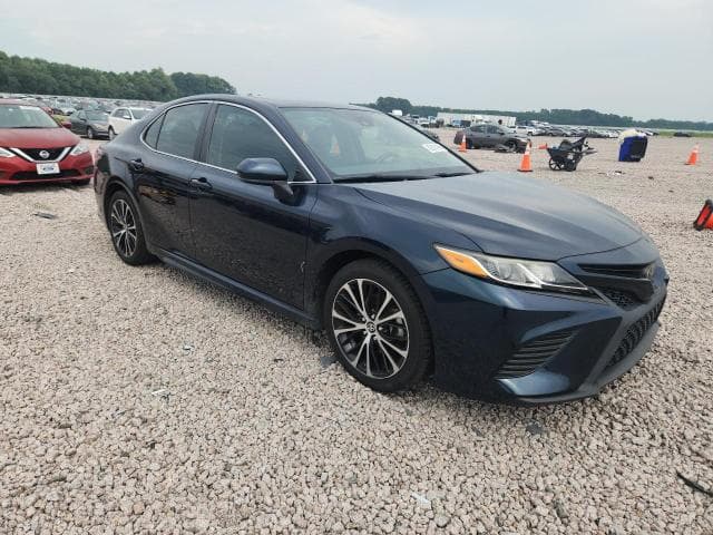 2019 TOYOTA CAMRY SE 4