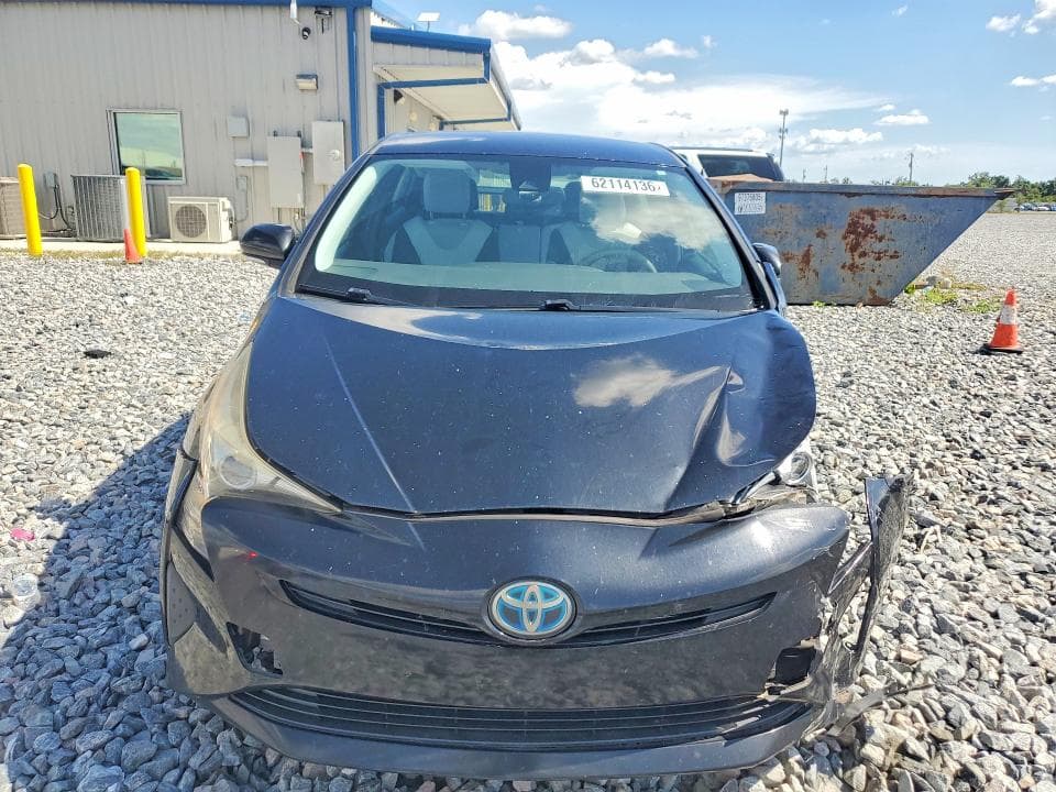 2017 TOYOTA PRIUS TWO 5