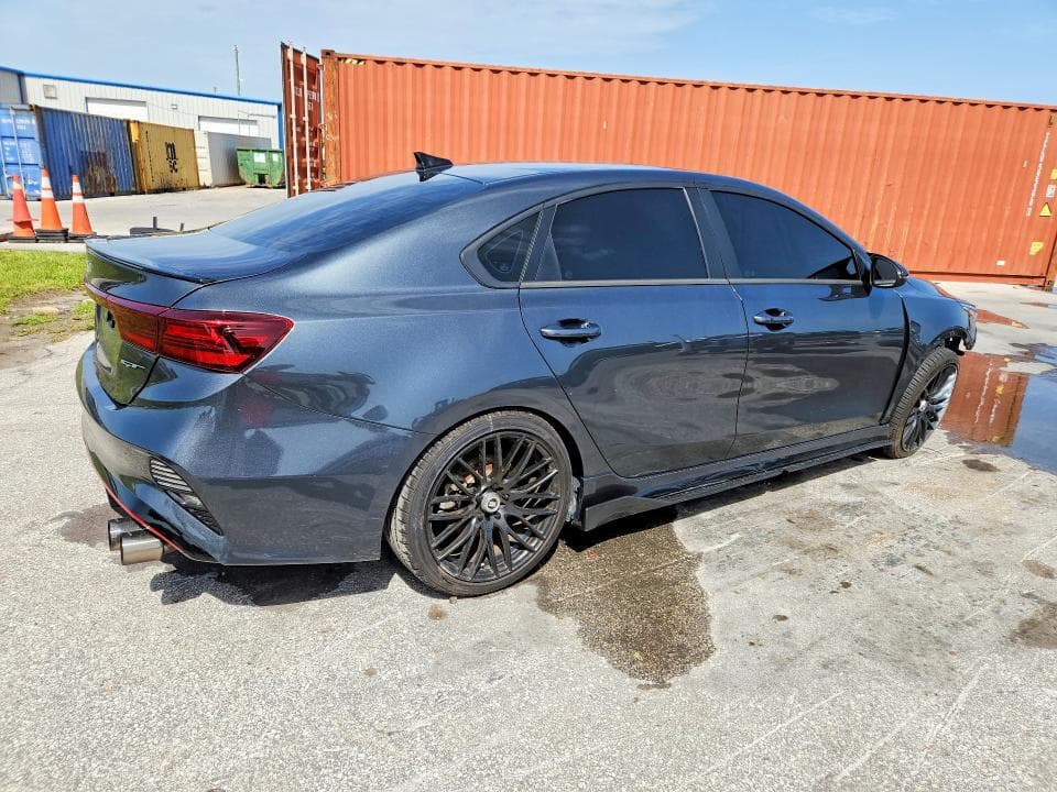2023 KIA FORTE GT 3