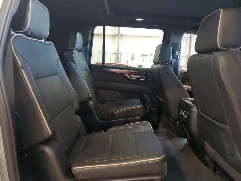2025 GMC YUKON XL ELEVATION 11