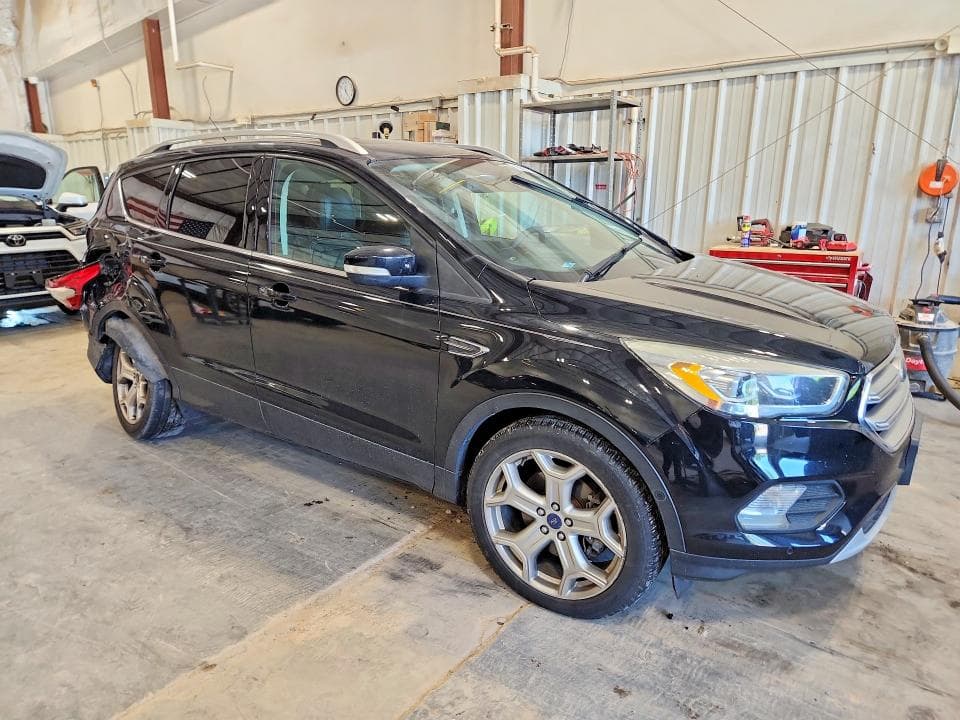 2017 FORD ESCAPE TITANIUM 4